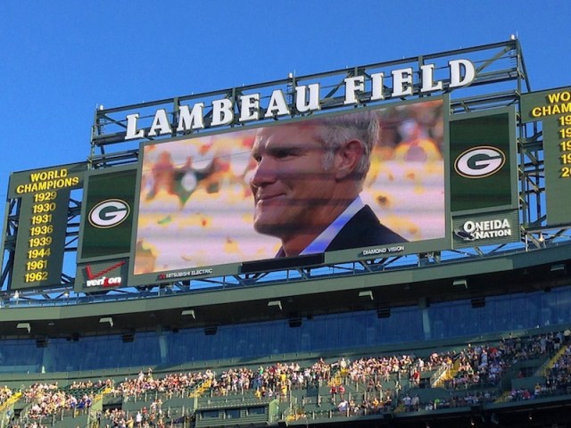 FAVRE On Screen 04