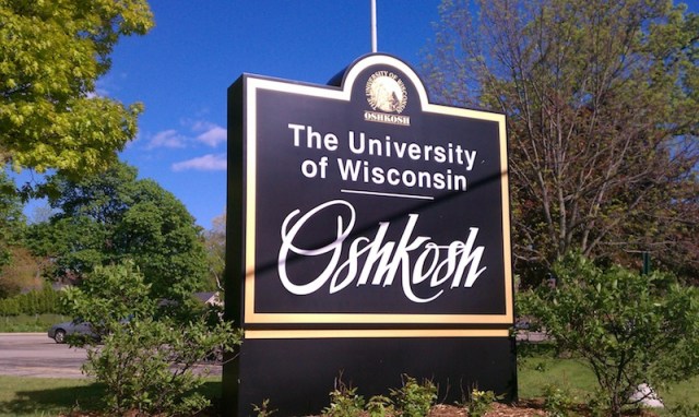 U.W. Oshkosh 00